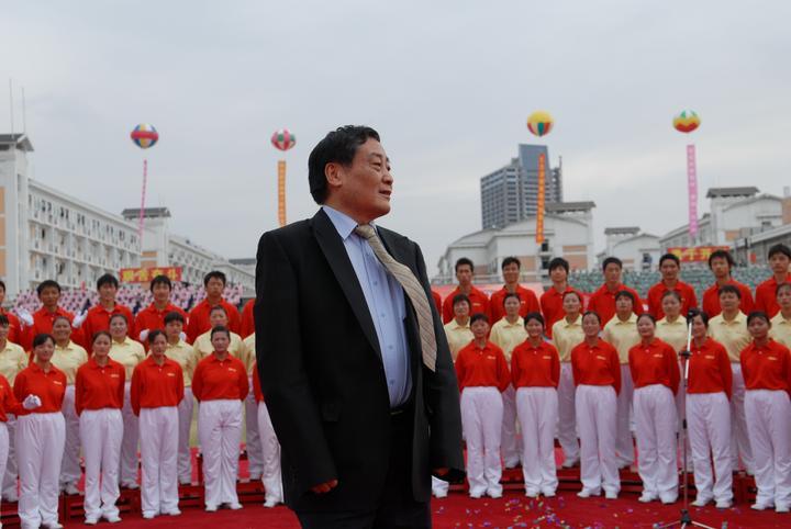 宗总参加公司庆典活动.jpg