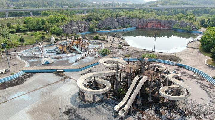 投资上亿却从未开放 杭州余杭有一处荒废了十年的水上乐园