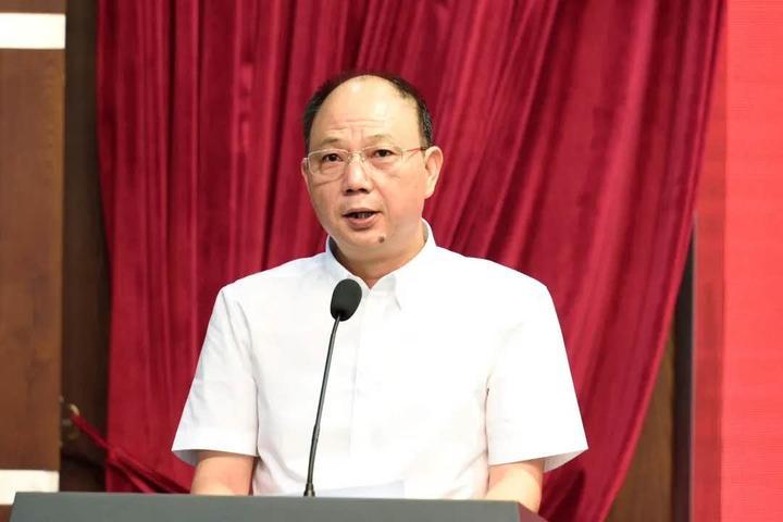 院长高世名(原副院长升任,嘉兴学院党委书记卢新波(原院党委副书记