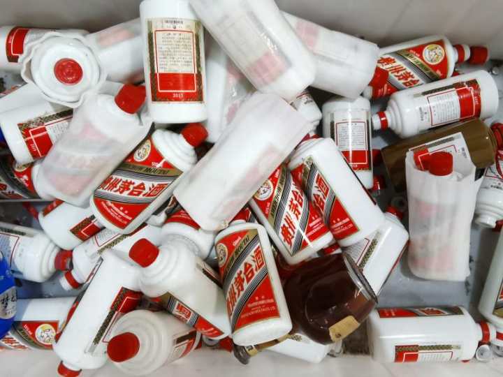 贵州茅台,3m口罩……60多吨商品在上海宝山碎成渣,因为都犯了一种错
