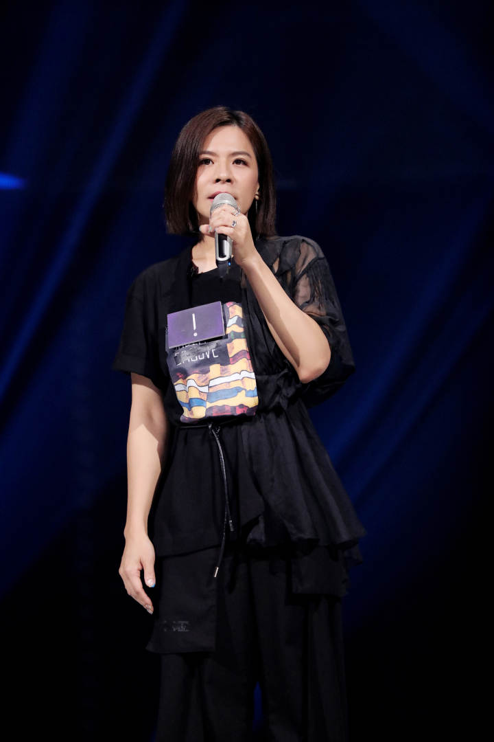 天目新闻专访"宝藏歌手"江美琪:我相信好歌还是存在的