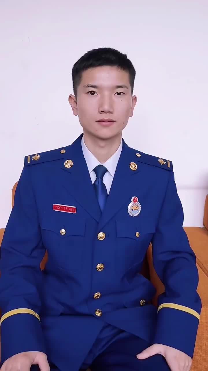 杭州那位将被男子追打的女子护在身后的消防员找到啦