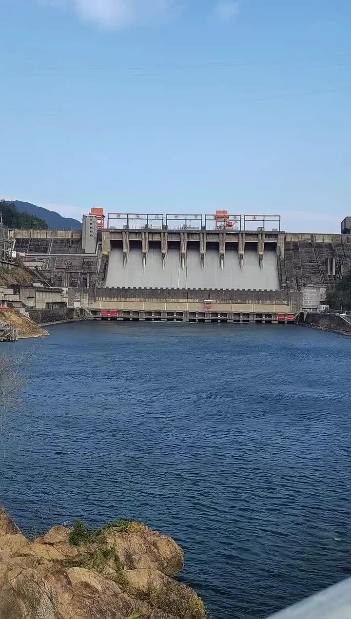 新安江大坝图片