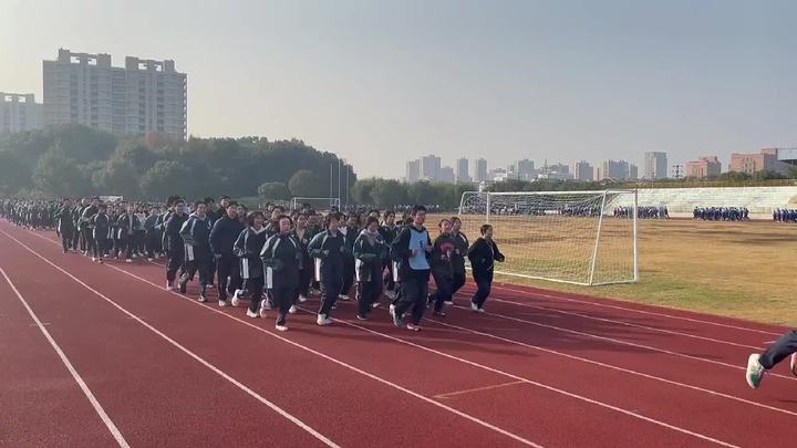 日常课间集体跑步