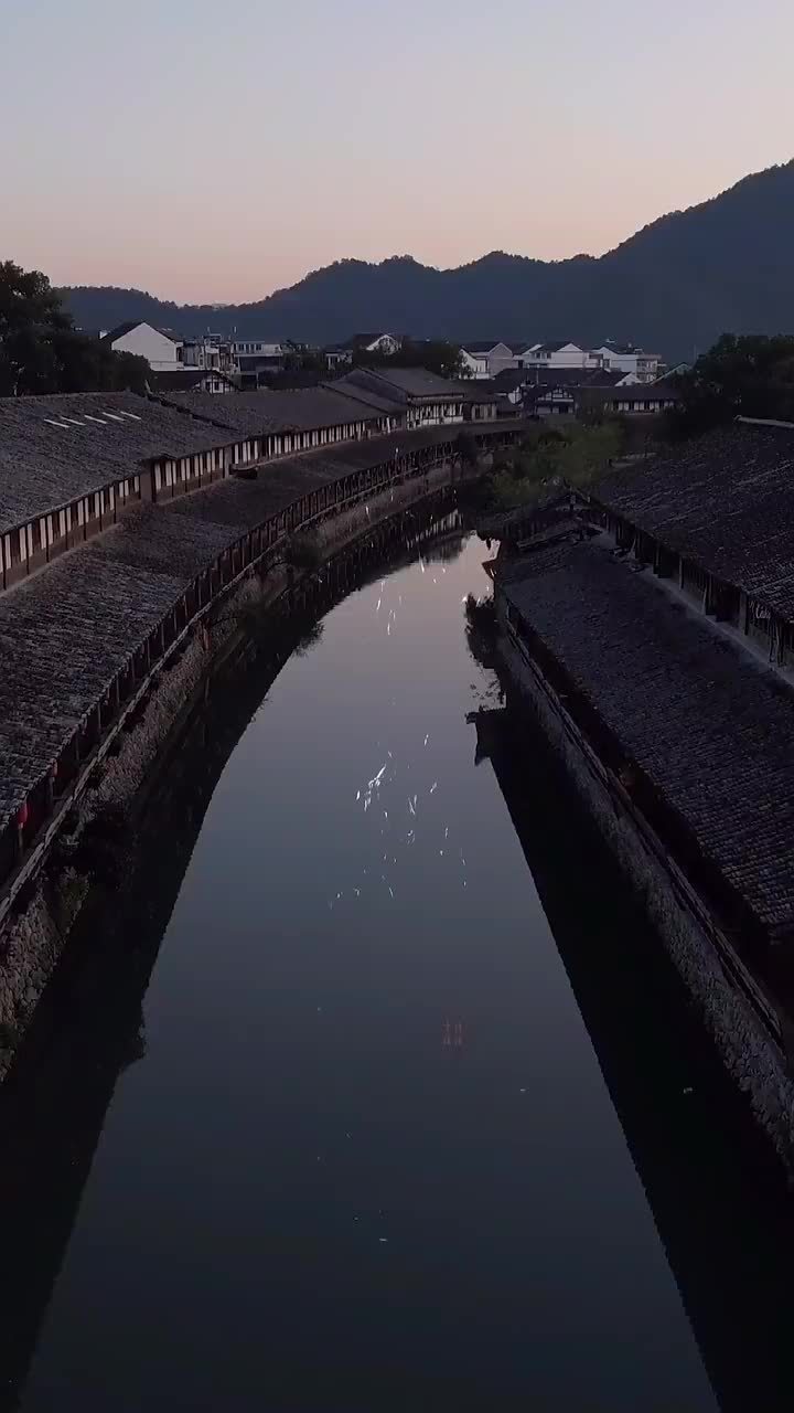 在楠溪江的建筑中我最喜欢的是岩头的丽水街永嘉song歌