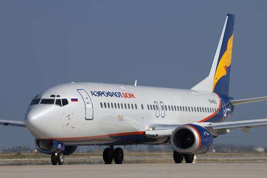 俄罗斯一架客机在西伯利亚鄂木斯克机场紧急迫降