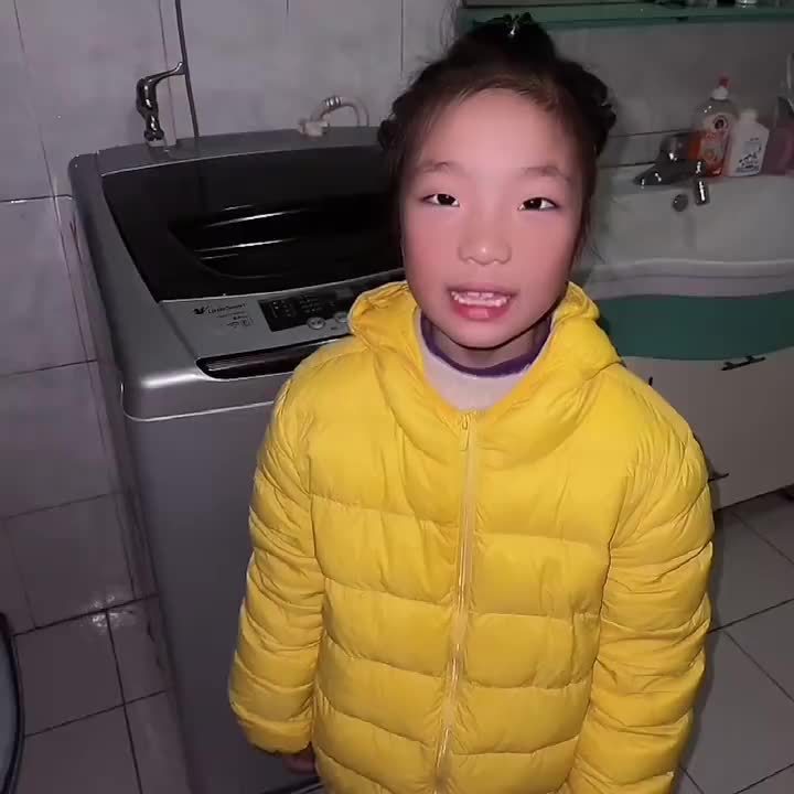 寒假随手拍文苑小学二2郑欣悦我是勤劳的小蜜蜂