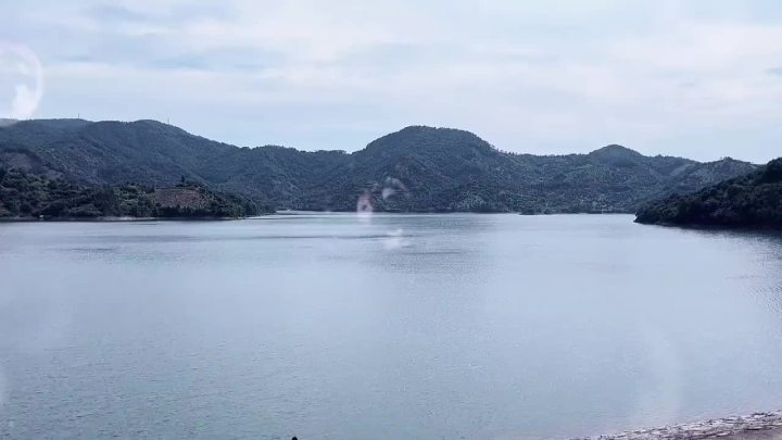 梅湖水库景色
