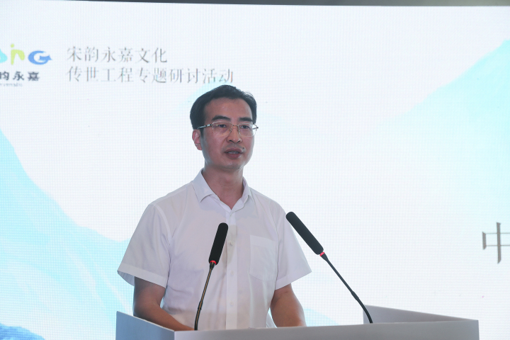 AE5I7799 拷贝.jpg