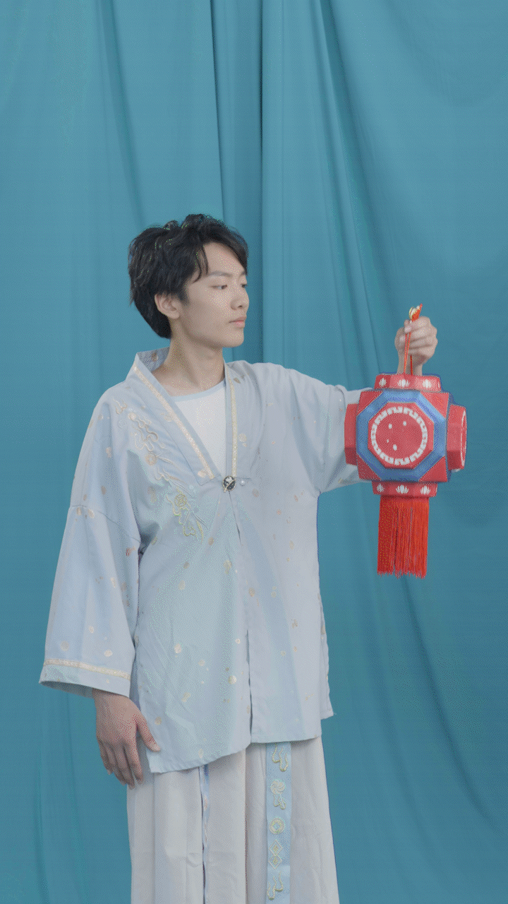 泮韬楠动态海报.gif