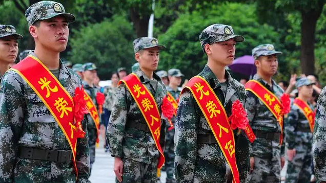 国防部介绍今年下半年征兵工作情况