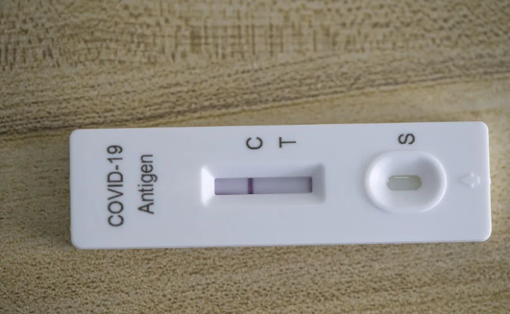 抗原试剂盒上的C、T和S是什么意思?