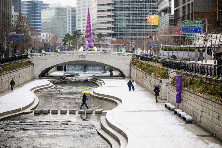 （外代一线）（5）韩国首尔迎来降雪天气