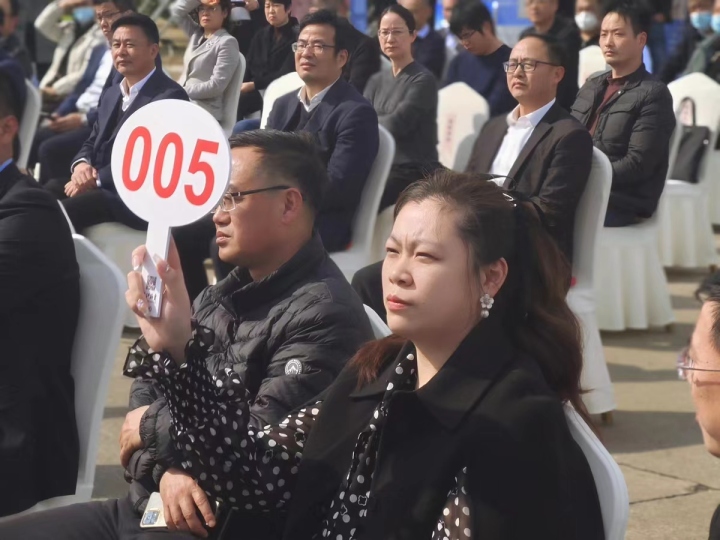 拍卖5.jpg