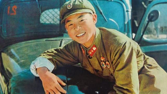 60年后，我们看见一个怎样的雷锋