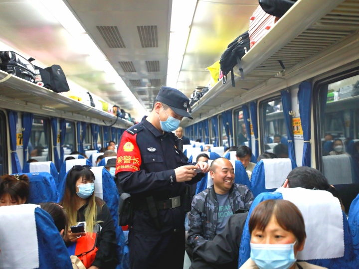 乘警K5608临客2.jpeg