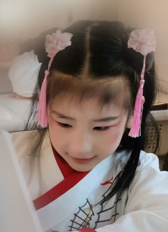 听见艾青·听见潮㊼︱华昱乔朗诵《我爱这土地》