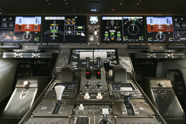 C919客机驾驶舱。东方航空供图.jpeg