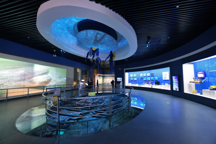 “水下考古在中国“展厅，最下方为”小白礁一号“.JPG