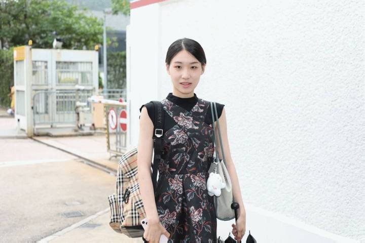 746745.webp