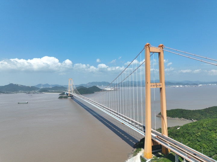 舟山块海 大桥.jpg