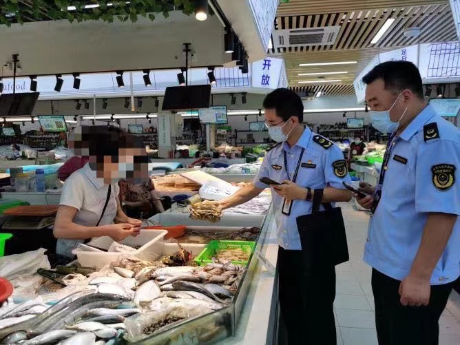 资料图  黑心秤.jpg
