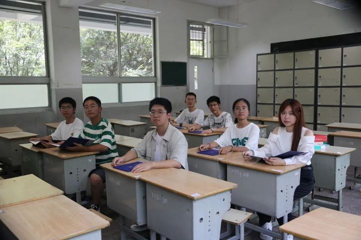 8d7b079e-f5a4-4903-8bfe-bf0f106f3703.jpg