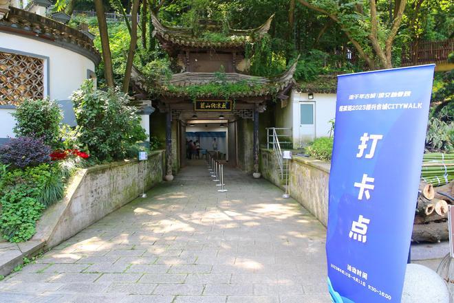 下载.jpg