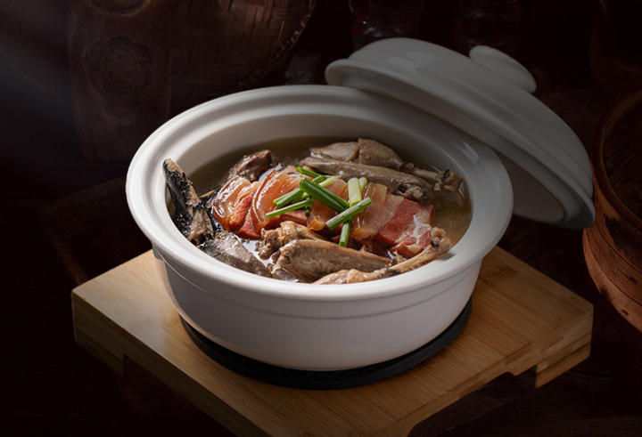 图32、陈年火腿蒸土鸭.jpg