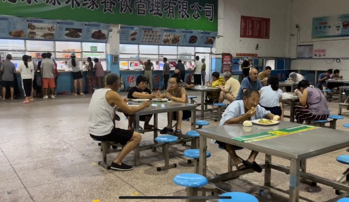 用餐.jpg