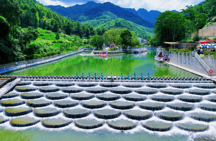 湖心岛全貌.jpg
