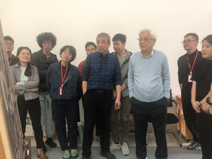 全山石先生和何红舟教授教学检查.jpg
