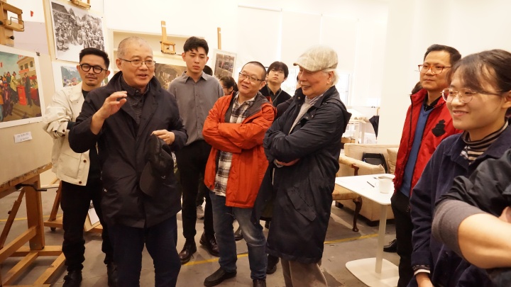 许江教授在创研班创作评审组第二次集体审稿会上点评作品.JPG