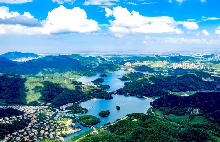 外图暨图1——俯瞰九龙湖.jpg