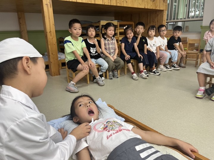 大班护齿行动——展板展览 (3).jpg