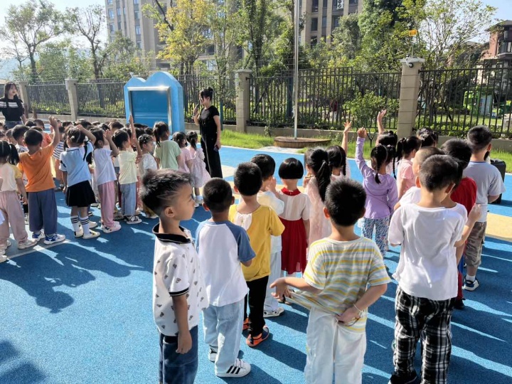 国旗下讲话 (1).JPG