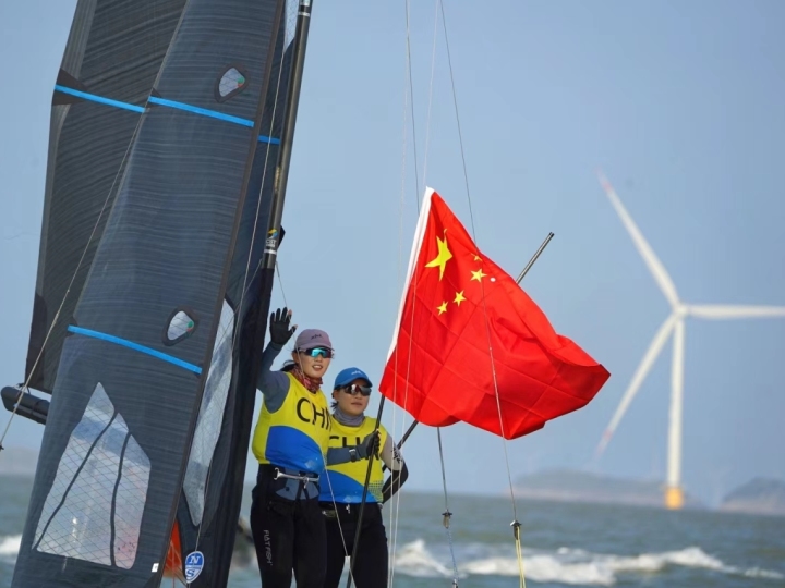 帆船對抗賽收官 丹麥船長奪冠