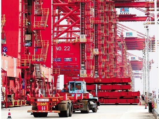 浙报关注零距离感受“港通天下” 世界第一大港,百闻不如一见