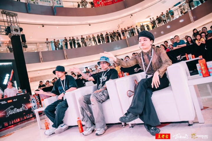 03.jpg