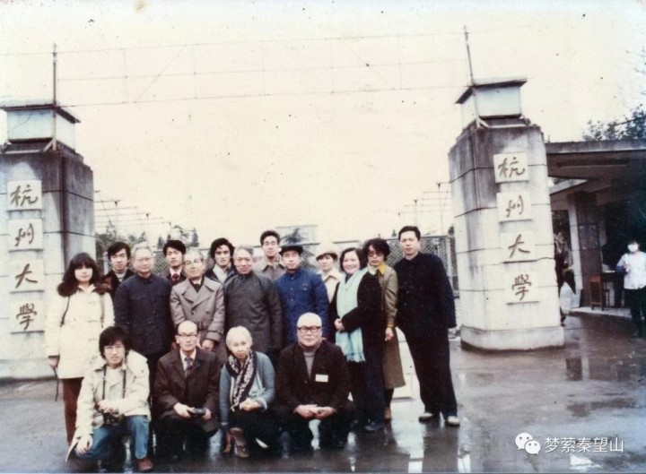 中排左.jpg
